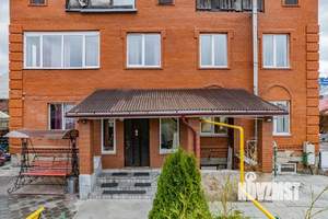 Дом 600м&sup2;, 3-этажный, посуточно, 