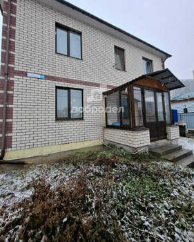 Дом 180м², 2-этажный, на длительный срок, 