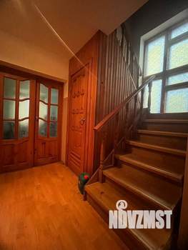 Коттедж 298м², 2-этажный, на длительный срок, 