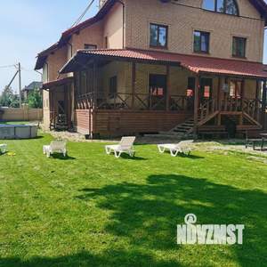 Дом 500м&sup2;, 3-этажный, посуточно, 