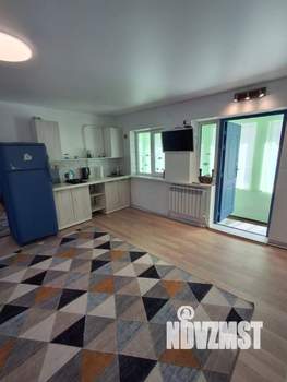Коттедж 240м², 2-этажный, на длительный срок, 