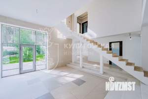 Коттедж 432м², 2-этажный, участок 12 сот.  