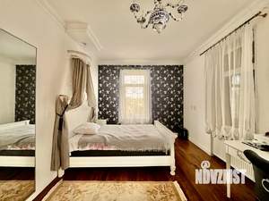 Коттедж 431м², 3-этажный, участок 10 сот.  