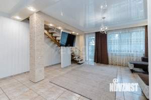Таунхаус 150м², 3-этажный, участок 2 сот.  