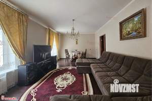 Коттедж 330м², 3-этажный, участок 6 сот.  