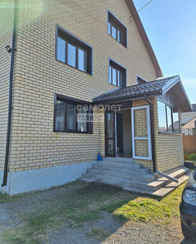 Дом 204м², 2-этажный, участок 20 сот.  