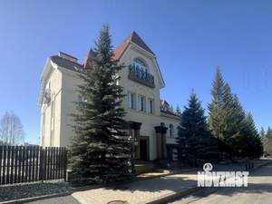 Коттедж 838м², 3-этажный, участок 14 сот.  