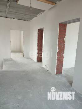 Коттедж 228м², 2-этажный, участок 10 сот.  