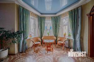 Коттедж 611м², 4-этажный, участок 10 сот.  