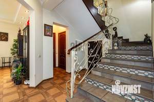 Таунхаус 270м², 3-этажный, участок 4 сот.  