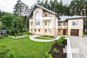 Коттедж 330м², 3-этажный, участок 10 сот.  