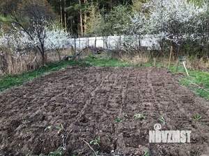 Дом 40м², 2-этажный, участок 6 сот.  