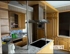 Коттедж 420м², 4-этажный, участок 10 сот.  