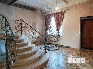 Коттедж 241м², 2-этажный, участок 9 сот.  