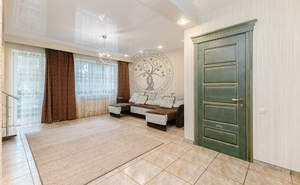 Дом 150м&sup2;, 3-этажный, участок 2 сот.  