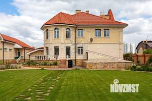 Коттедж 420м², 2-этажный, участок 30 сот.  