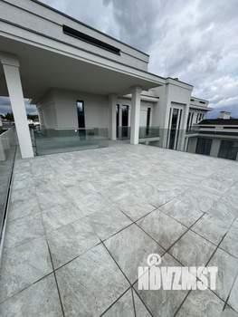 Дом 928м², 2-этажный, участок 24 сот.  