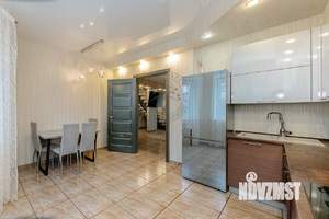 Таунхаус 150м&sup2;, 3-этажный, участок 2 сот.  