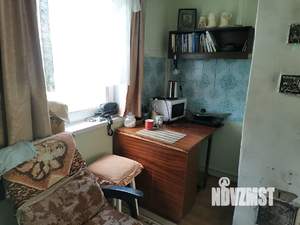 Дом 50м², 2-этажный, участок 6 сот.  