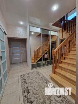 Коттедж 170м², 2-этажный, участок 10 сот.  