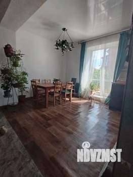 Дом 322м², 2-этажный, участок 8 сот.  