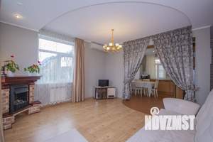 Коттедж 266м², 3-этажный, участок 6 сот.  