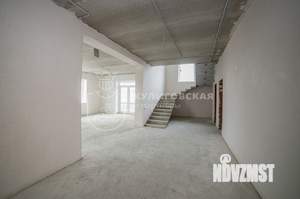 Коттедж 300м², 2-этажный, участок 15 сот.  