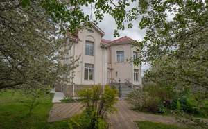 Дом 504м&sup2;, 2-этажный, участок 32 сот.  