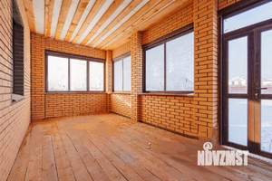 Дом 330м², 2-этажный, участок 13 сот.  