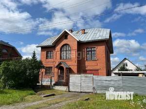 Дом 295м², 3-этажный, участок 11 сот.  