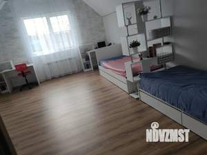 Дом 200м², 2-этажный, участок 10 сот.  