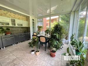 Дом 258м², 2-этажный, участок 13 сот.  