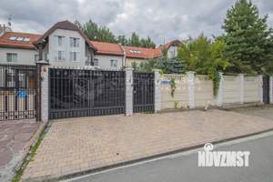 Таунхаус 250м², 3-этажный, участок 4 сот.  