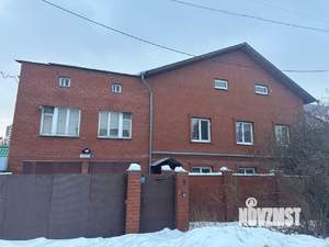 Дом 270м², 2-этажный, участок 6 сот.  