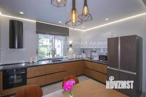 Таунхаус 250м², 3-этажный, участок 4 сот.  