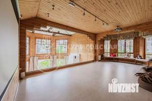 Коттедж 360м², 2-этажный, участок 15 сот.  