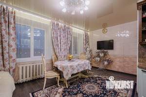 Коттедж 240м², 3-этажный, участок 10 сот.  