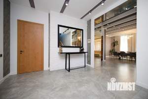 Коттедж 385м&sup2;, 2-этажный, участок 11 сот.  