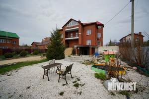 Коттедж 610м&sup2;, 3-этажный, участок 10 сот.  