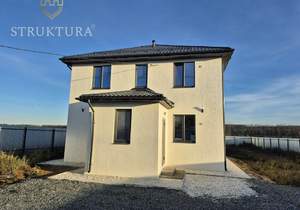 Дом 151м², 2-этажный, участок 10 сот.  