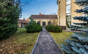 Дом 1200м², 3-этажный, участок 16 сот.  