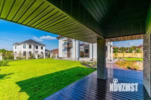 Коттедж 355м², 2-этажный, участок 15 сот.  