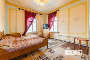 Коттедж 333м², 2-этажный, участок 4 сот.  