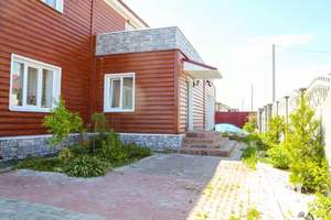 Коттедж 250м², 2-этажный, участок 10 сот.  
