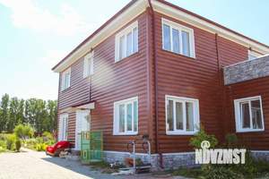 Коттедж 250м², 2-этажный, участок 10 сот.  