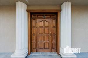 Коттедж 1200м², 3-этажный, участок 16 сот.  