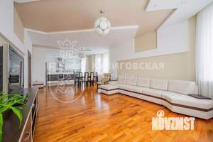Коттедж 352м², 2-этажный, участок 11 сот.  
