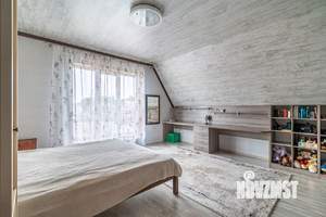 Дом 240м², 3-этажный, участок 12 сот.  
