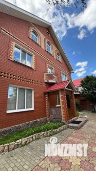Дом 433м², 3-этажный, участок 10 сот.  