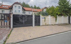 Дом 250м², 3-этажный, участок 4 сот.  